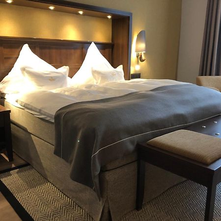 Boutique-Hotel Moseltor ทราเบิน-ทราร์บาค ภายนอก รูปภาพ
