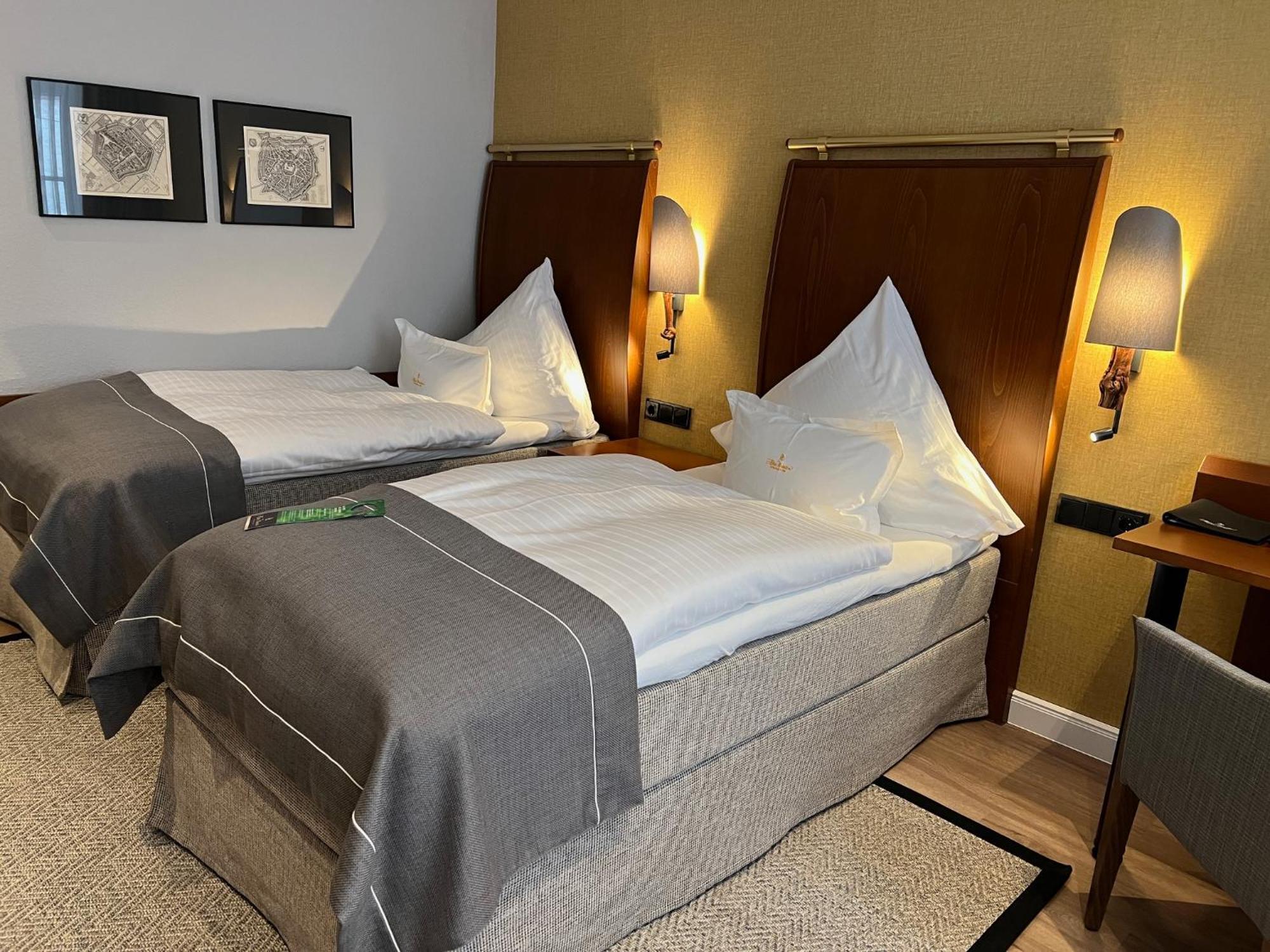 Boutique-Hotel Moseltor ทราเบิน-ทราร์บาค ภายนอก รูปภาพ