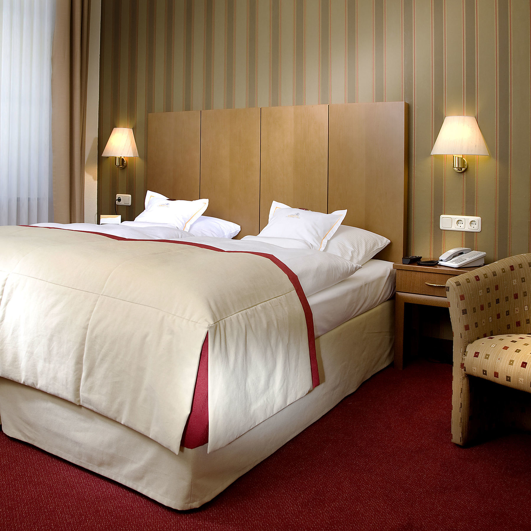 Boutique-Hotel Moseltor ทราเบิน-ทราร์บาค ภายนอก รูปภาพ