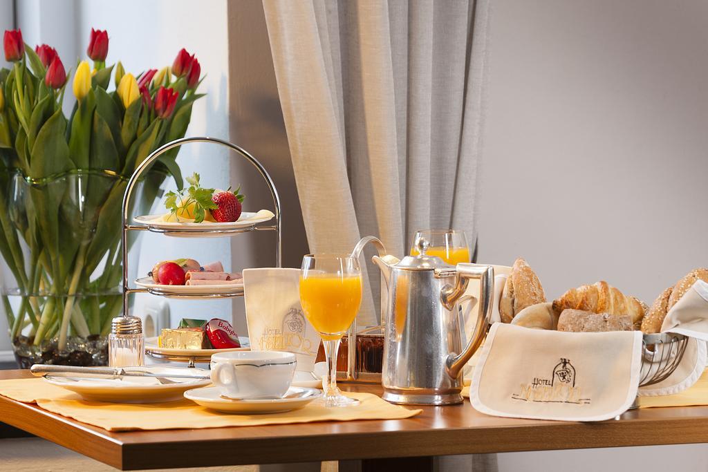Boutique-Hotel Moseltor ทราเบิน-ทราร์บาค ภายนอก รูปภาพ